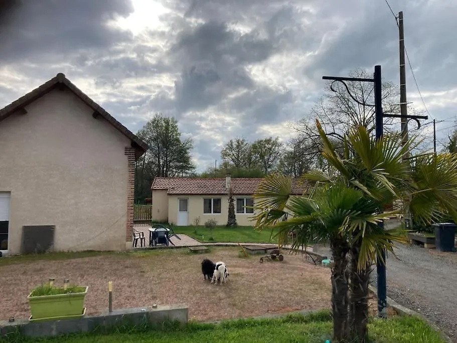 Petite Annexe Avec Des Animaux Apartment Lusigny France