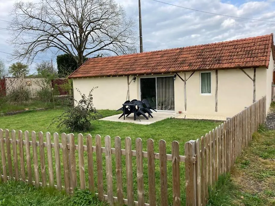 Petite Annexe Avec Des Animaux Apartment Lusigny 0*,  France